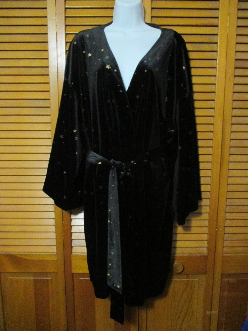 INC black bathrobe with gold stars soft velour with inside tie and belt size XL